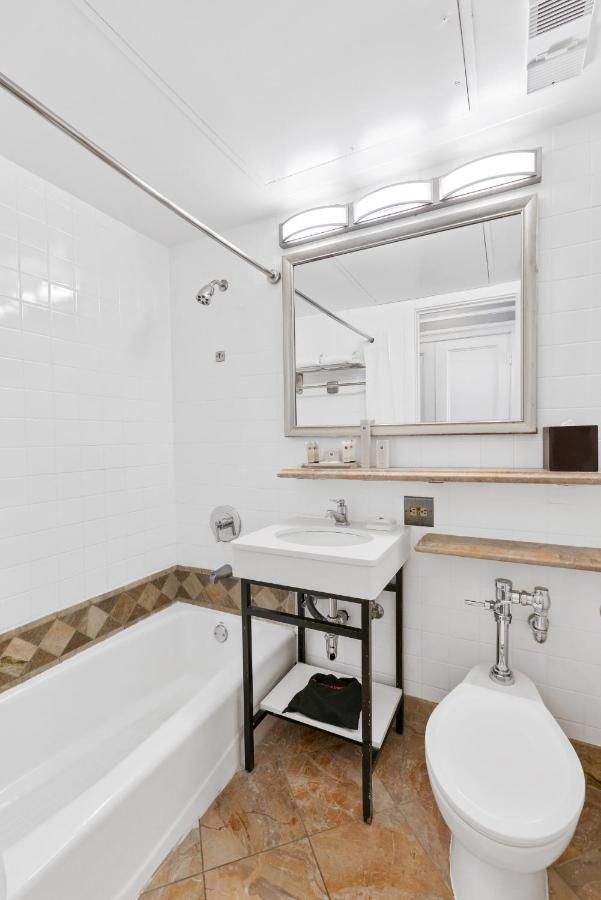 Deluxe Zimmer mit Kingsize-Bett