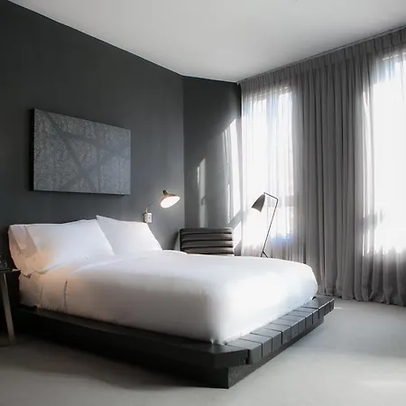 Tuck Hotel-2